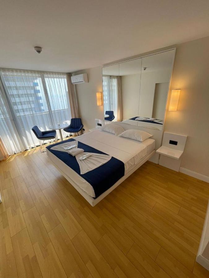 Orbi City Batumi Aparthotel Bagian luar foto