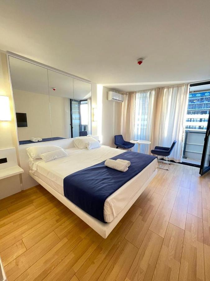 Orbi City Batumi Aparthotel Bagian luar foto