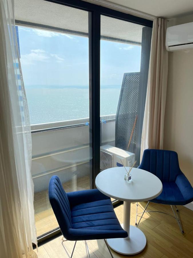 Orbi City Batumi Aparthotel Bagian luar foto