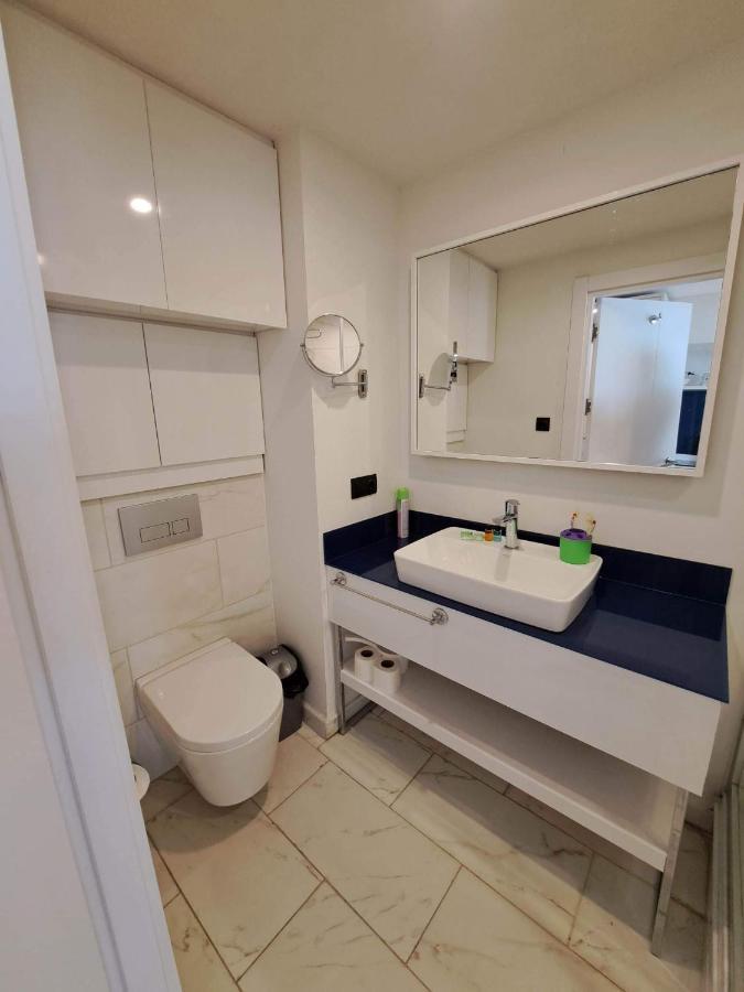 Orbi City Batumi Aparthotel Bagian luar foto