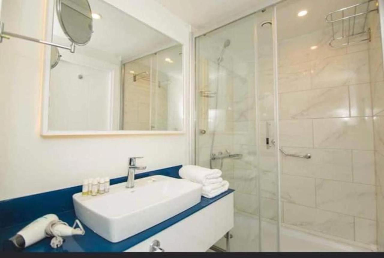Orbi City Batumi Aparthotel Bagian luar foto