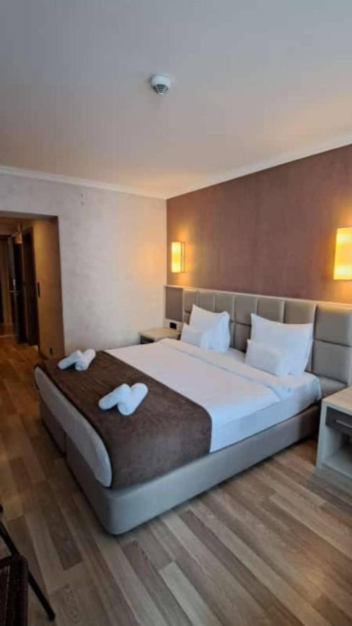 Orbi City Batumi Aparthotel Bagian luar foto
