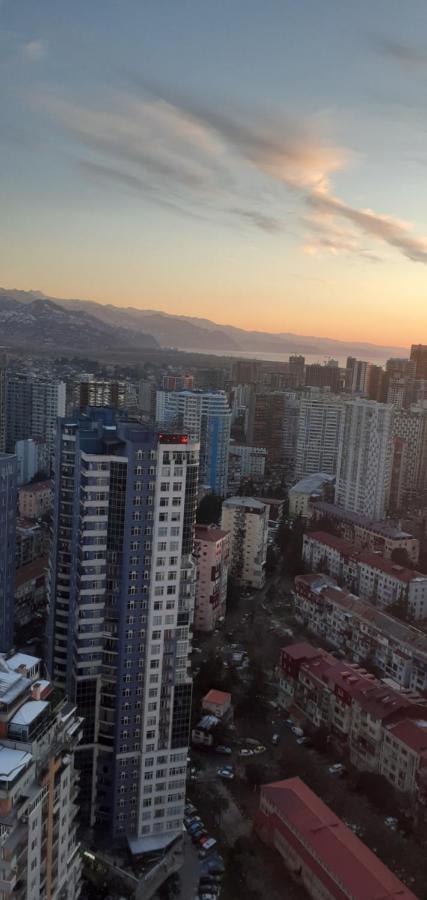 Orbi City Batumi Aparthotel Bagian luar foto