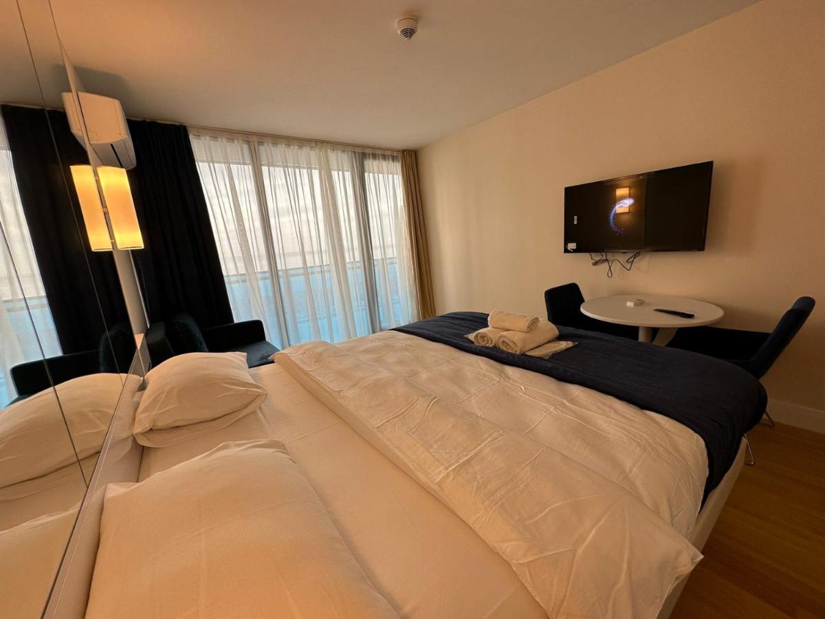 Orbi City Batumi Aparthotel Bagian luar foto