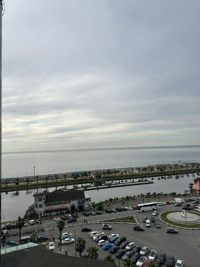Orbi City Batumi Aparthotel Bagian luar foto